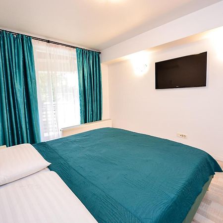 City Center Suite With Terrace Bucarest Exterior foto
