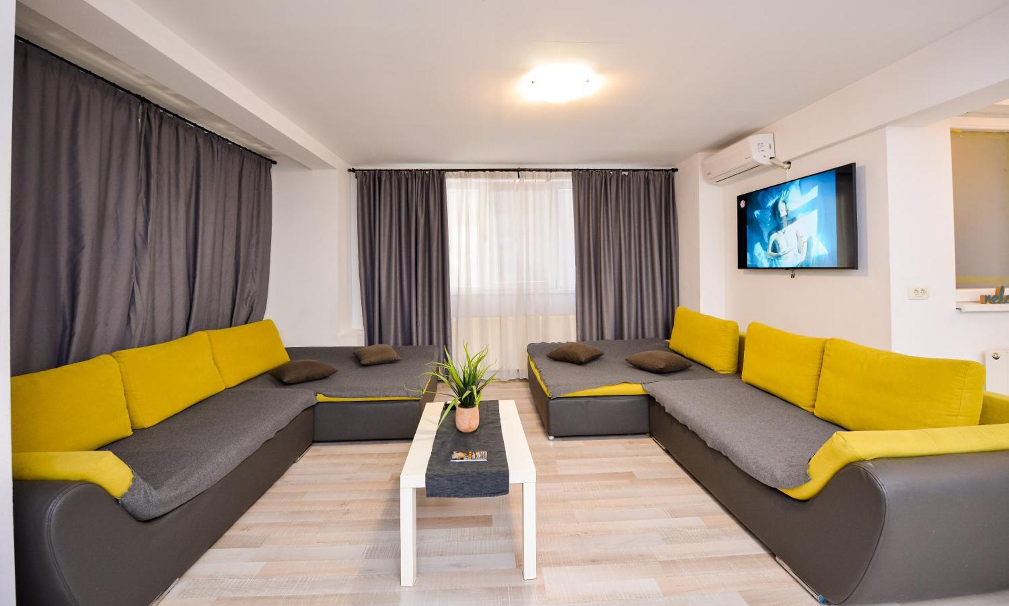 City Center Suite With Terrace Bucarest Exterior foto